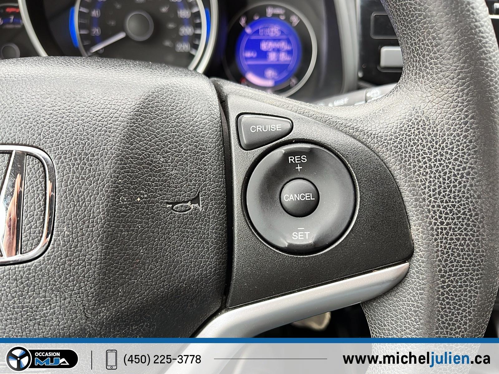 Honda Fit 2016 - Image 17